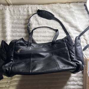 Scully Women's Black Lambskin Leather Multi-Pocket Shoulder Handbag Bag